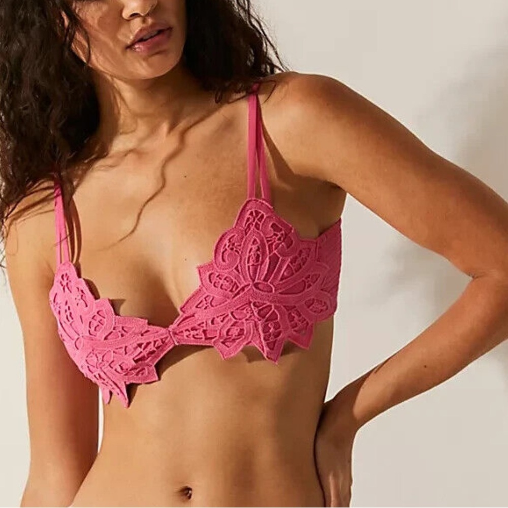 NWOT Bali Soleil bralette by Intimately Free People in size Small